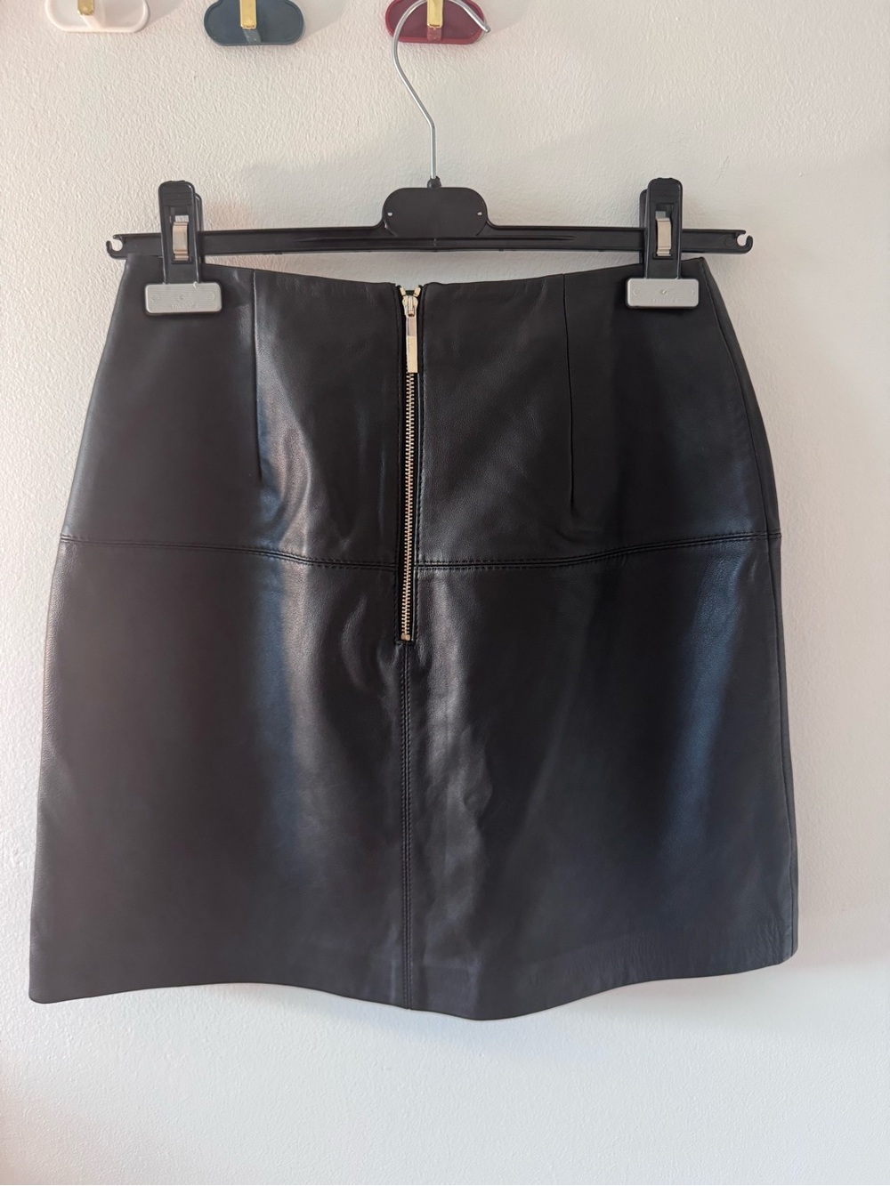 Ted Baker Black Leather Mini Skirt - Picture 2 of 3